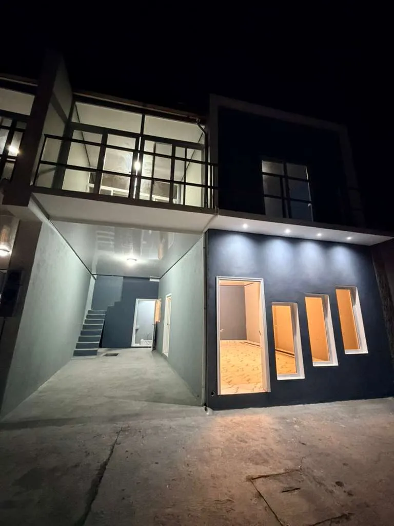 Casa moderna tipo dúplex en Las Cidras Santa Rosa de Copán con diseño contemporáneo