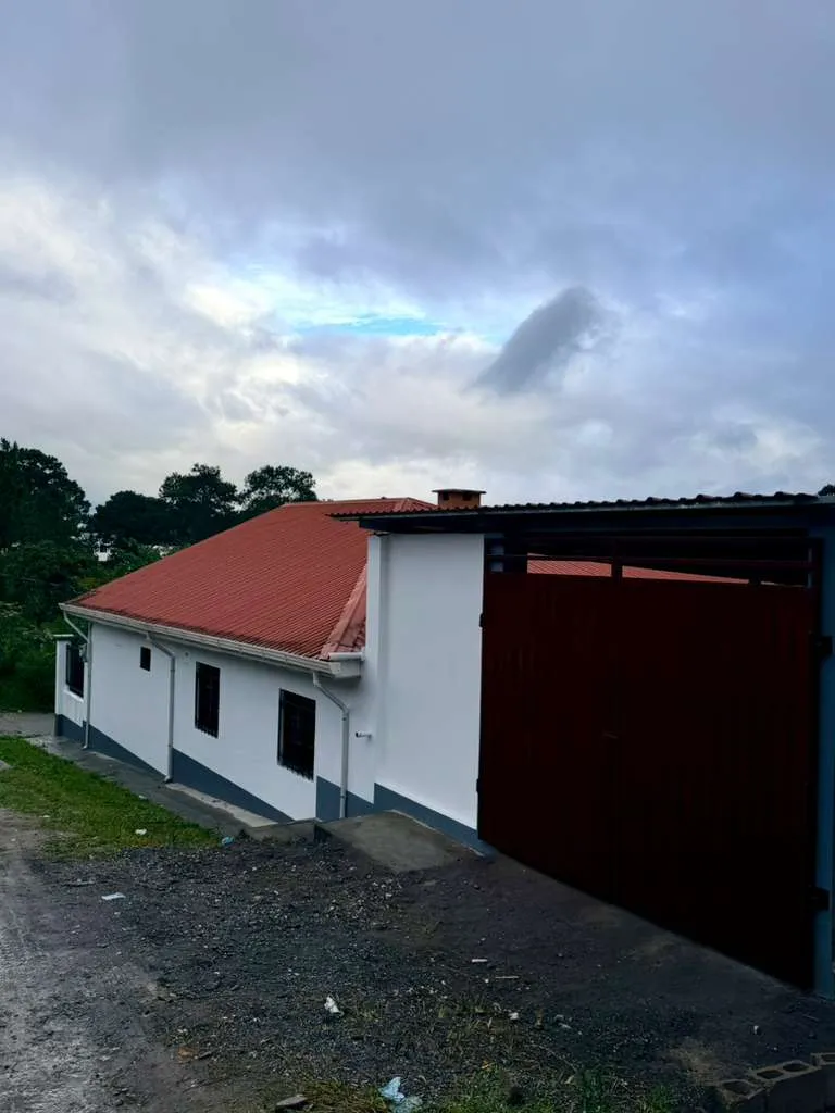 Casa Amplia de 4 Habitaciones en El Cerrito, Santa Rosa de Copán
