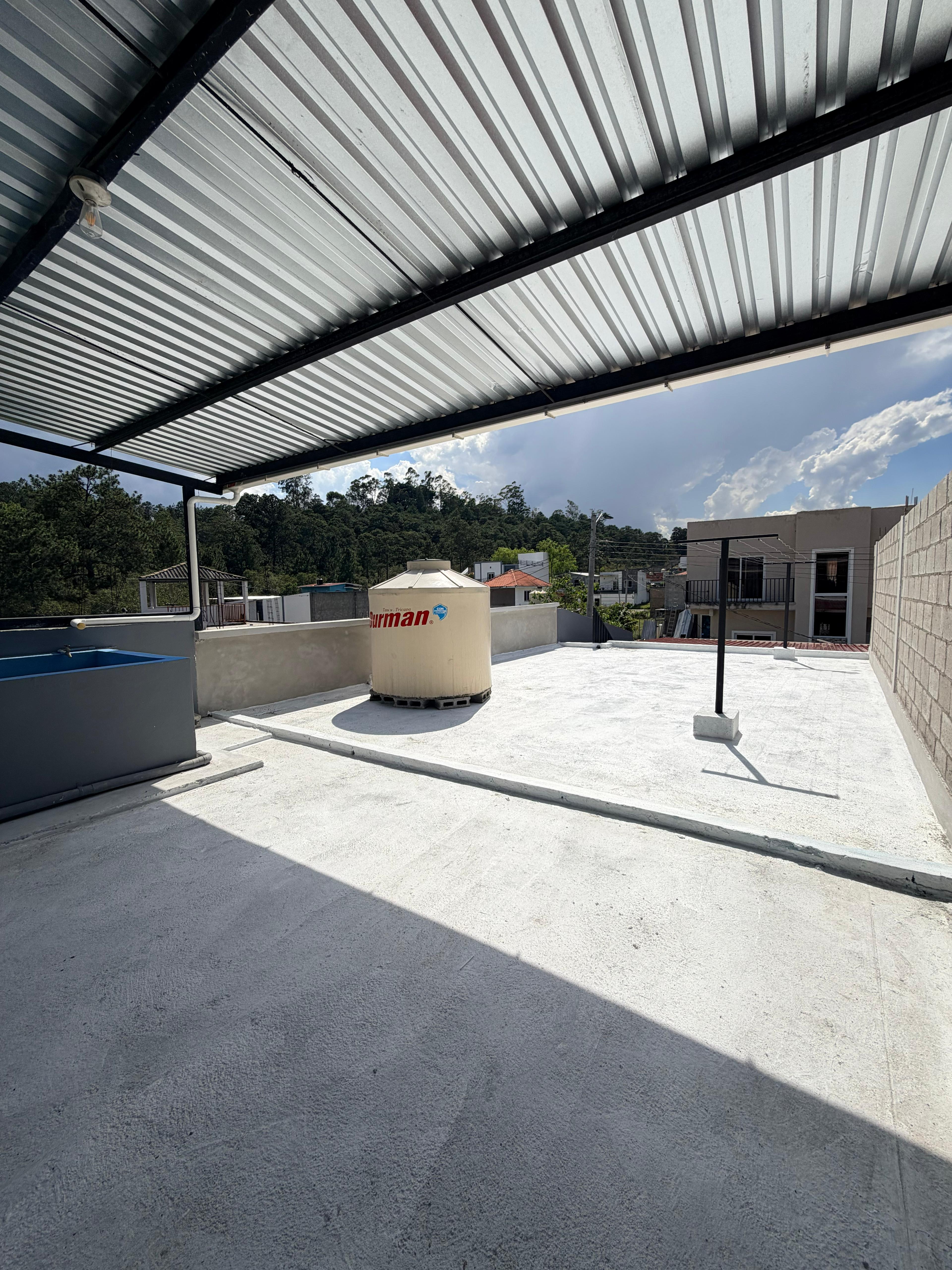 Terraza de loza lista para construir segunda planta